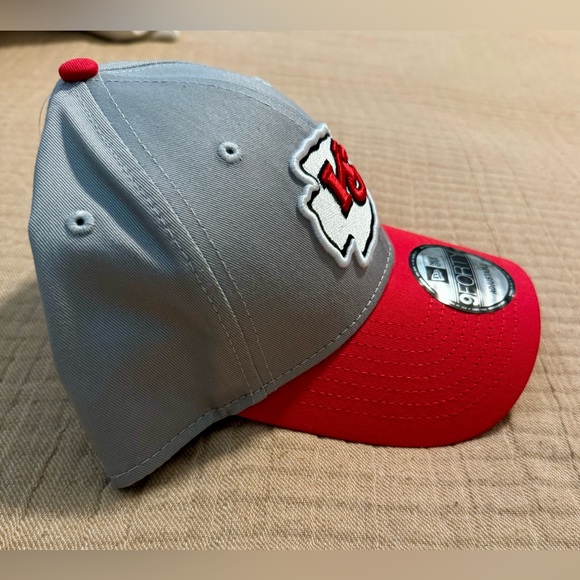 Kansas City Chiefs New Era 9forty Gray And Red Mens SnapBack Hat. NWT - Picture 5 of 7